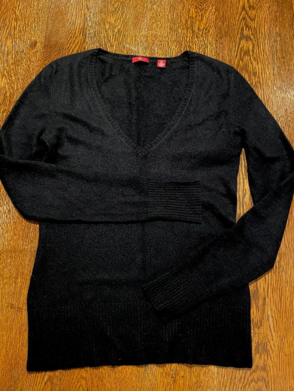 CeCe Black Cashmere V-neck sweater, as new